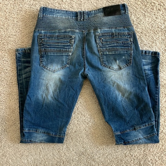 Jeans - Picture 2 of 3